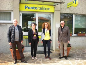 Il Sindaco Mario Chiavenna con la direttrice Anna La Ruffa, l'impiegata Dema Spinelli e il tecnico Alfio Ciceri
